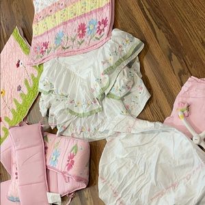 Excellent condition pottery barn kids crib set